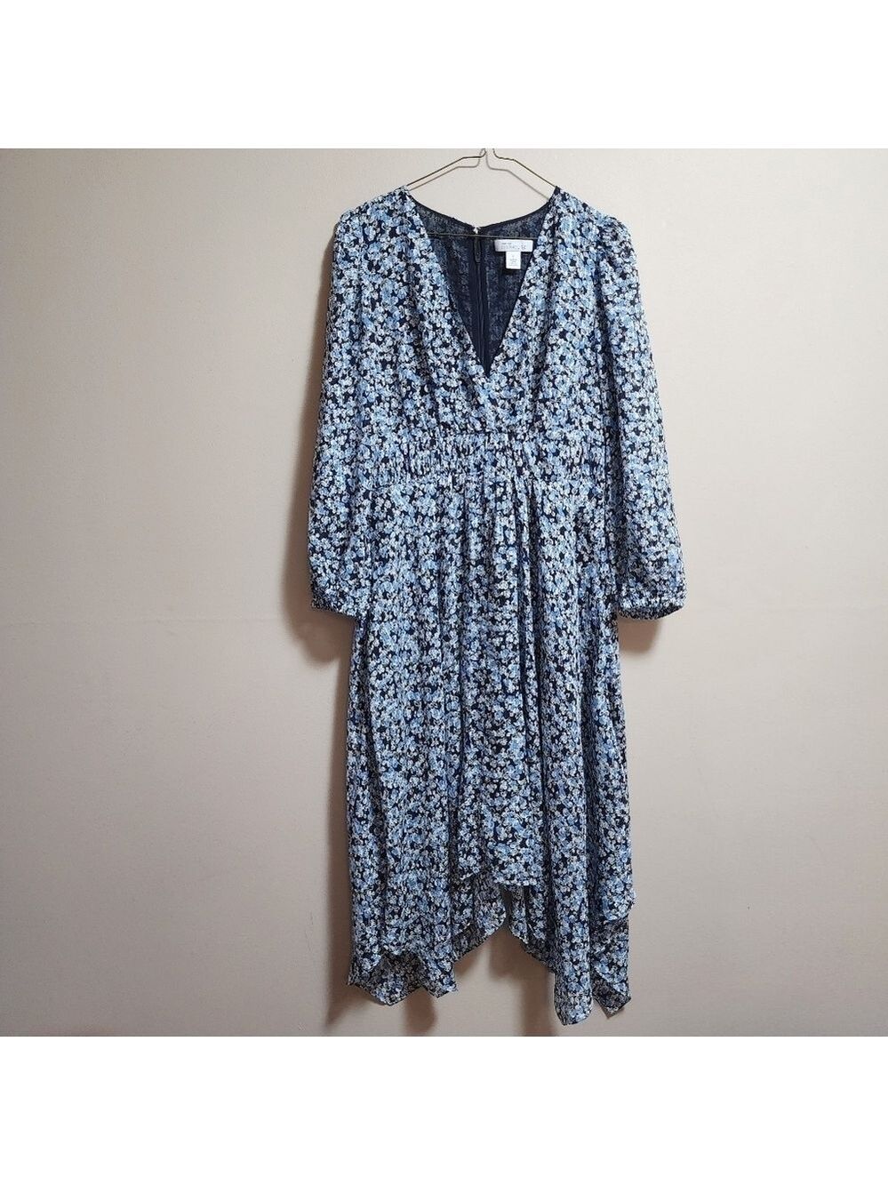 Nordstrom Signature 100% silk floral long sleeve crossbody midi dress size 6